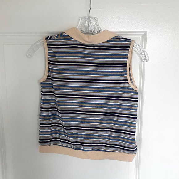 Striped Collared Crop Top - Picture 2 of 3